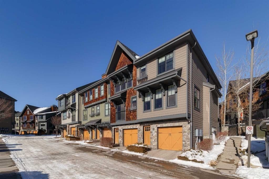 Recently sold home in Aspen Woods