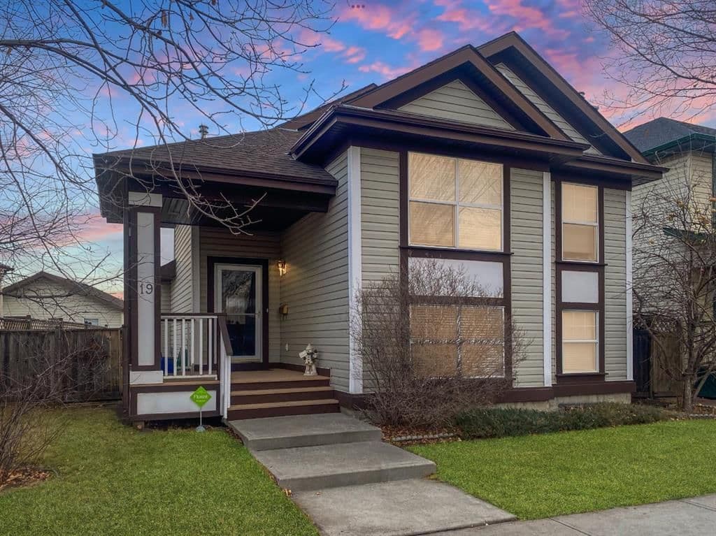 Recently sold home in McKenzie Towne