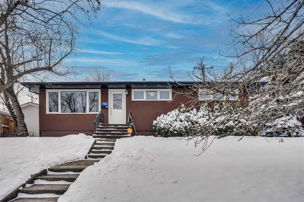 Recently sold home in Meadowlark Park