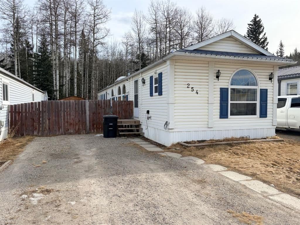 Recently sold home in Hardisty