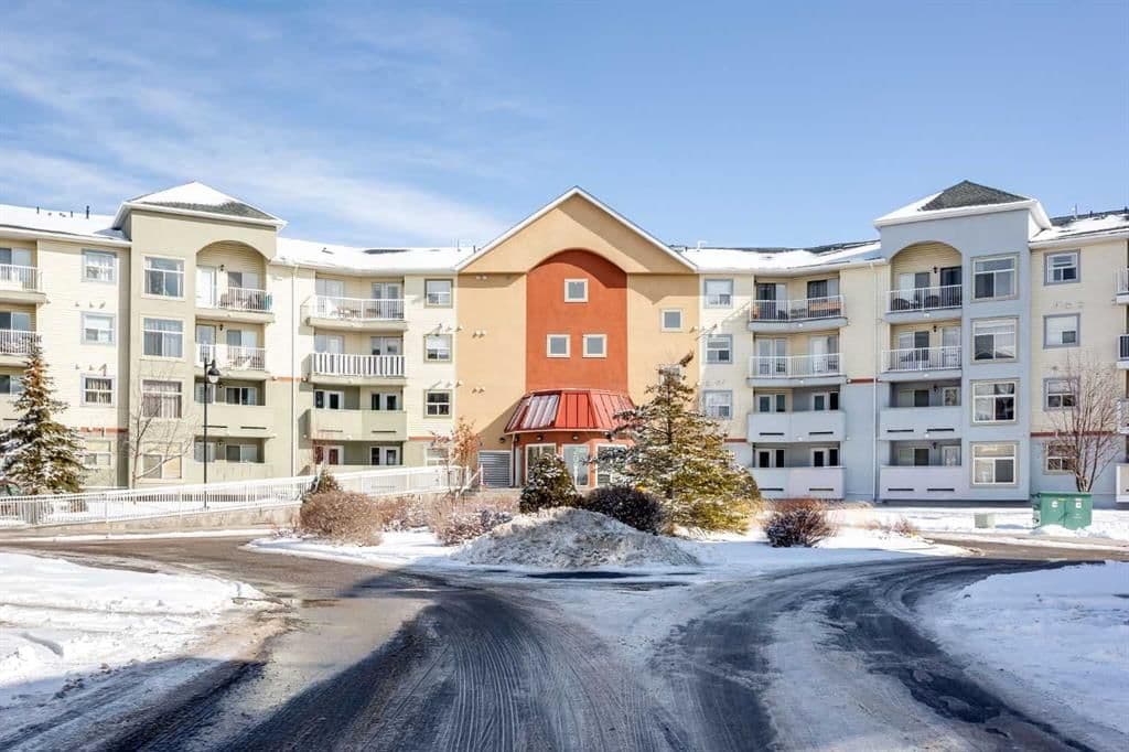 Recently sold home in Willowbrook