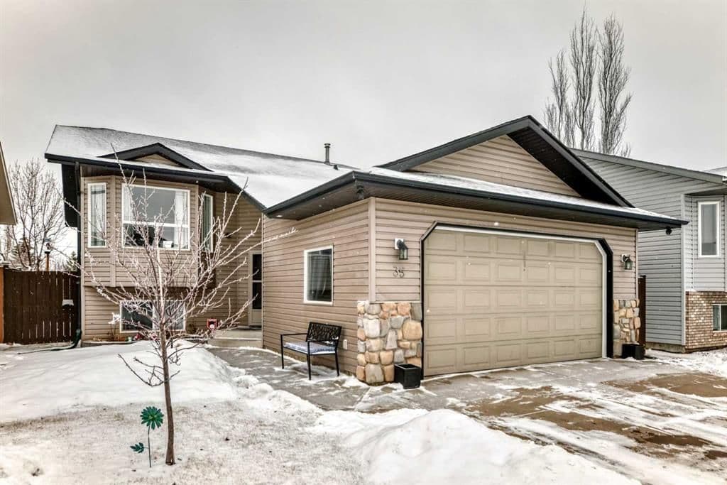Recently sold home in Deer Park Village