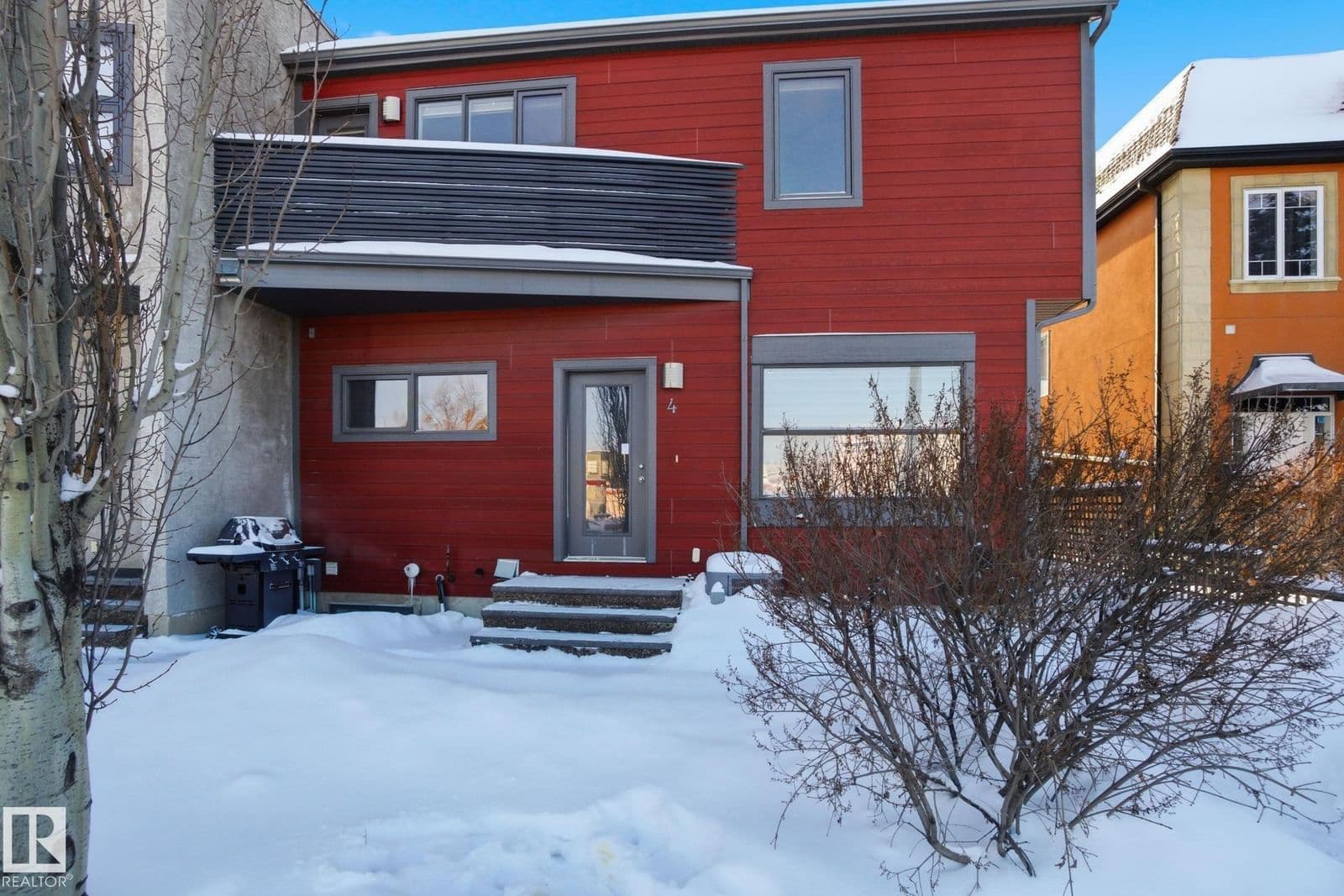 Recently sold home in Grovenor