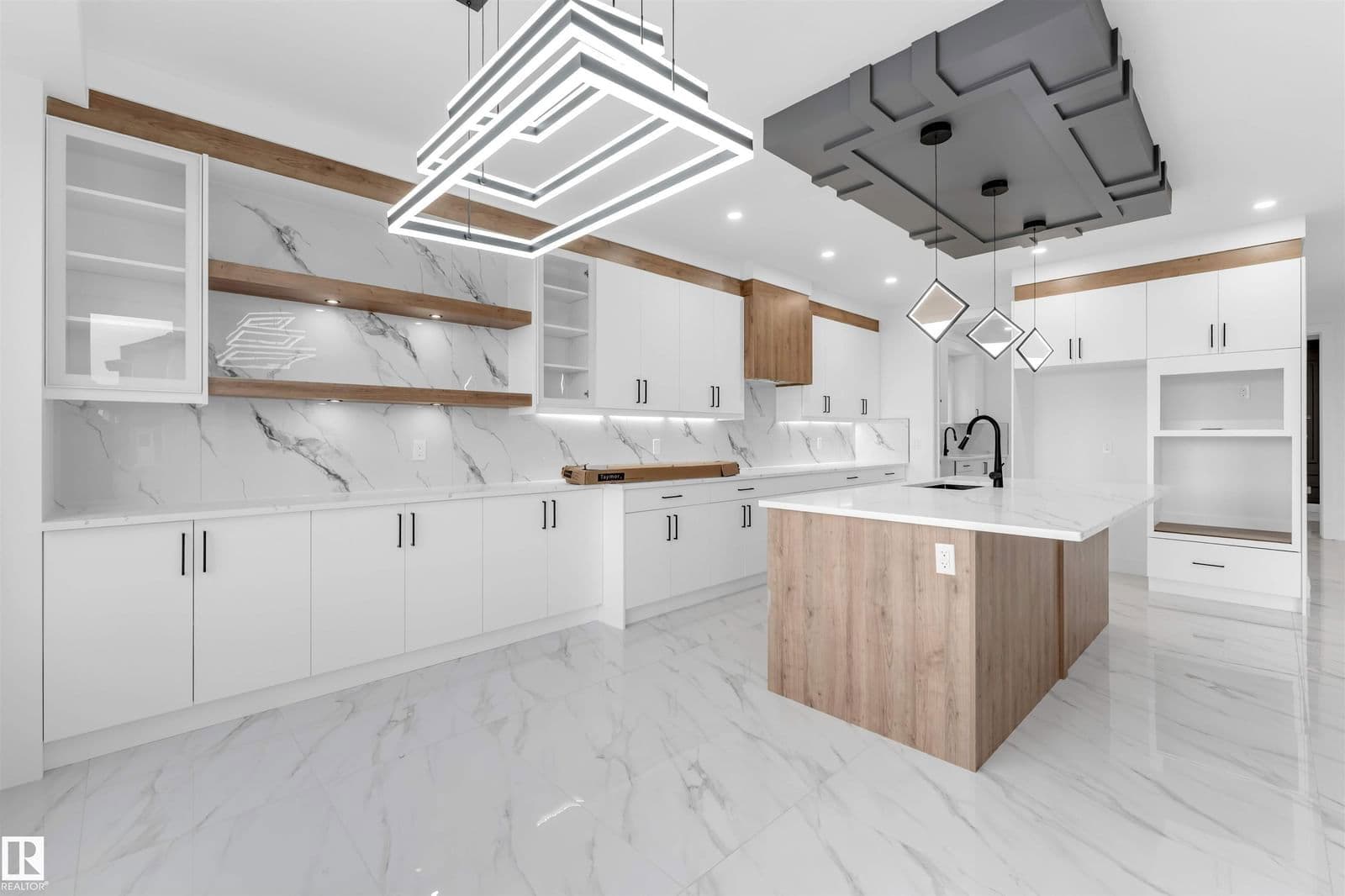 Recently sold home in Churchill Meadow