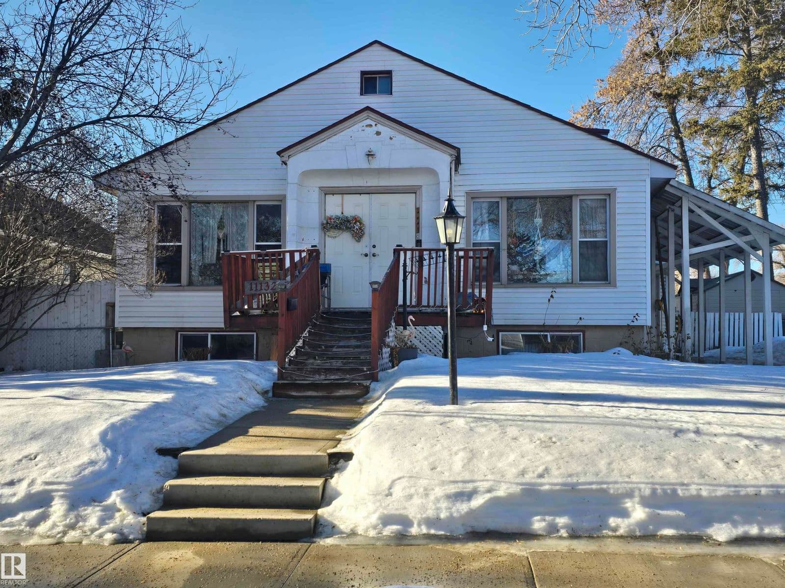 Recently sold home in Highlands (Edmonton)