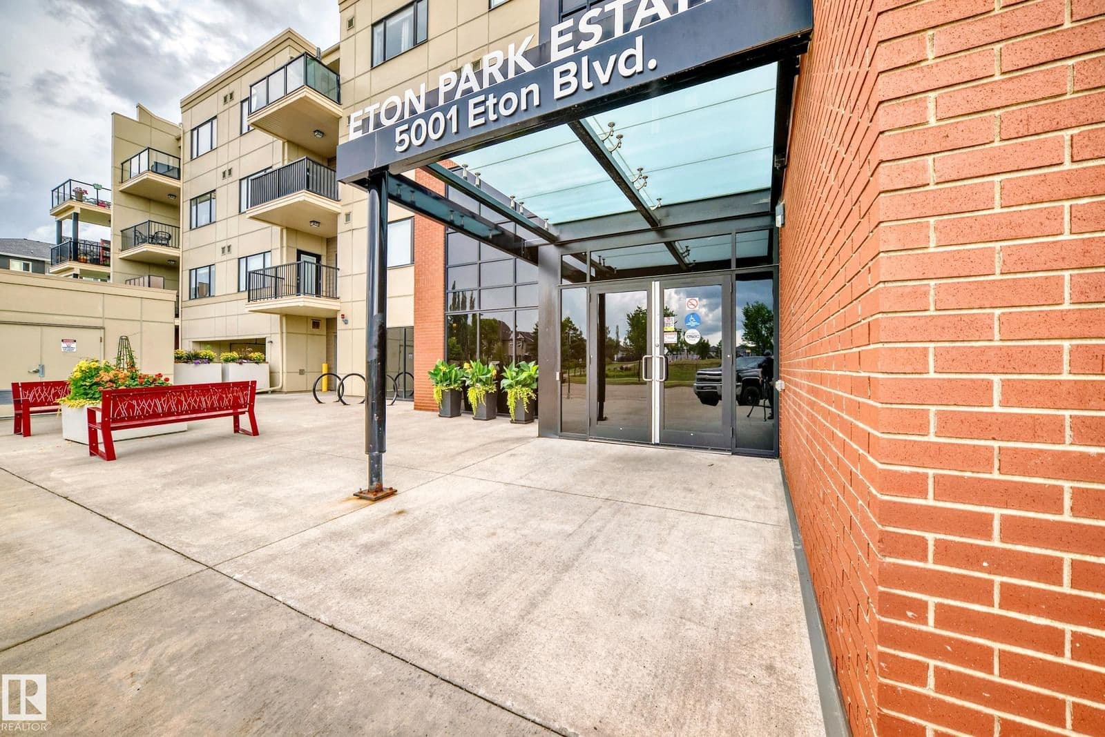 Recently sold home in Emerald Hills