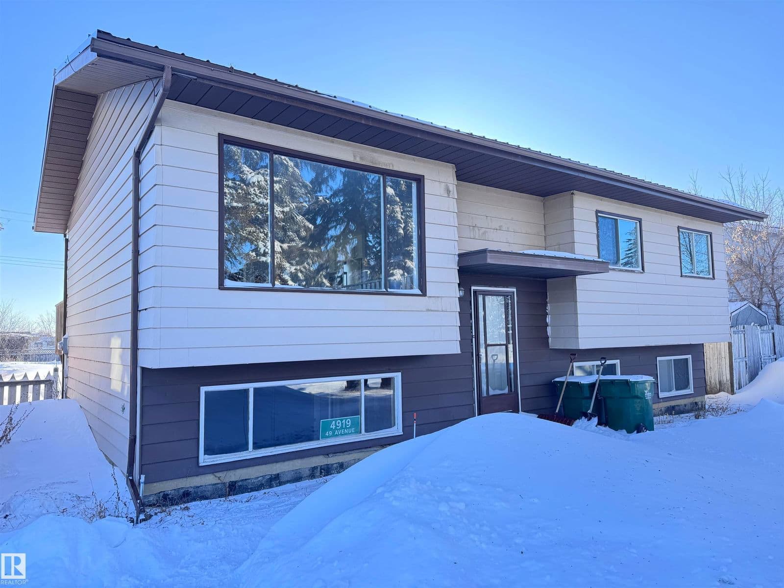 Recently sold home in Vimy
