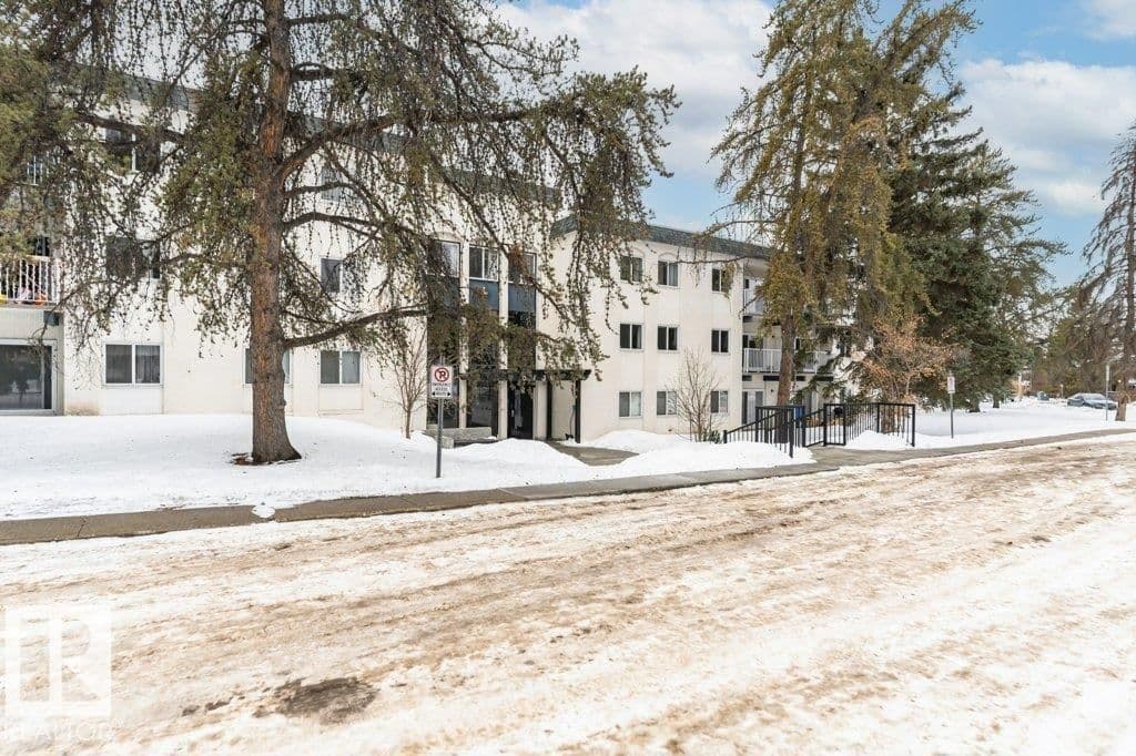 Recently sold home in Brander Gardens