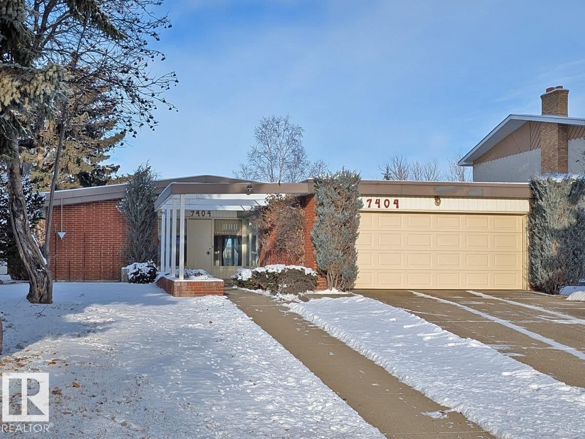 Recently sold home in Forest Heights (Edmonton)