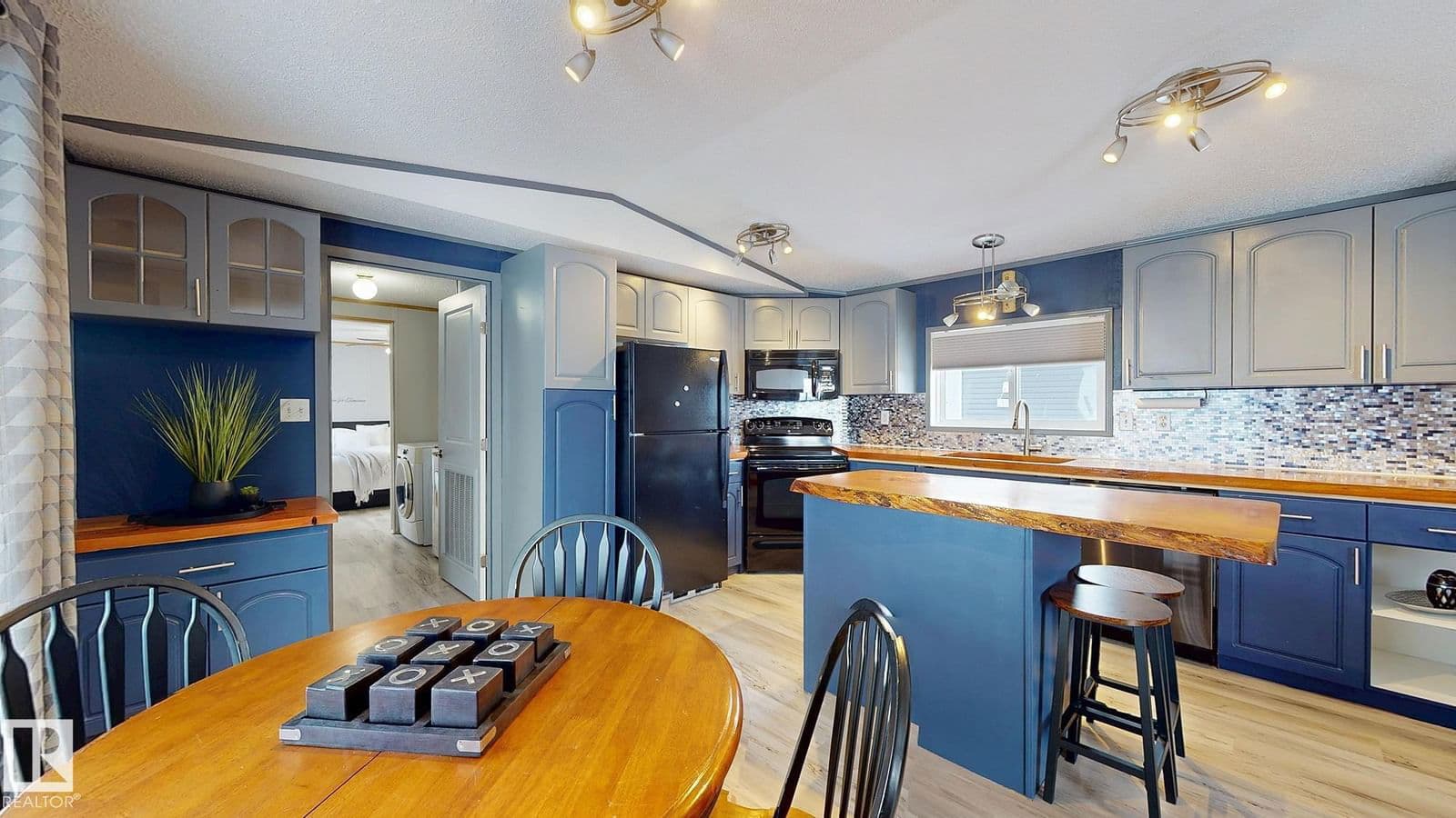 Recently sold home in Heatherglen