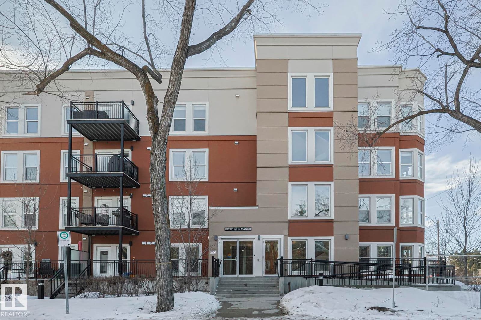 Recently sold home in Grovenor