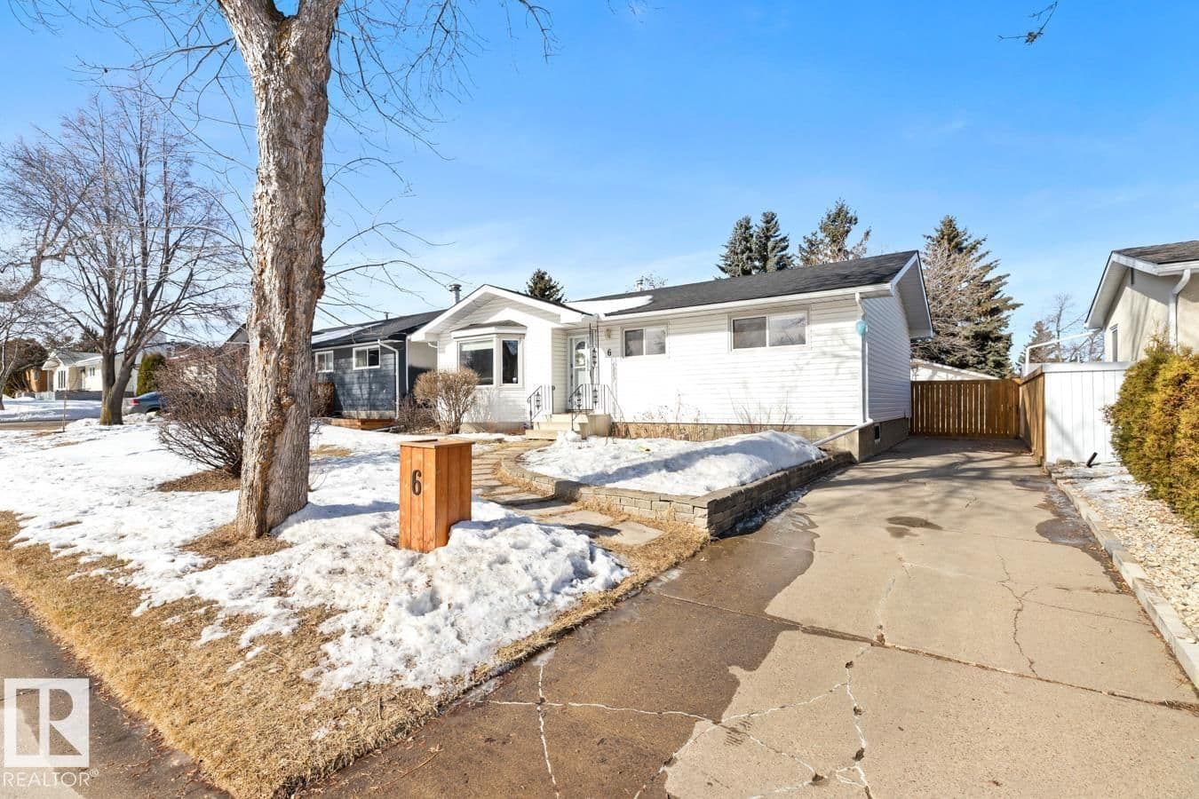 Recently sold home in Maplewood (Sherwood Park)