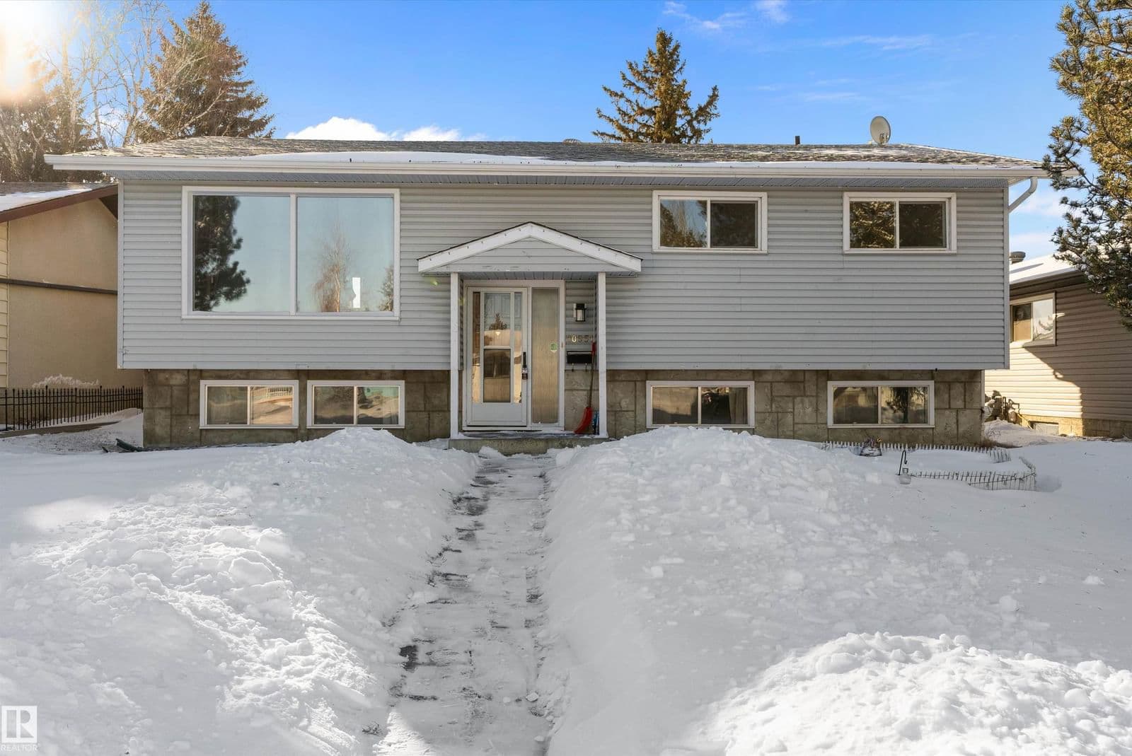 Recently sold home in Duggan