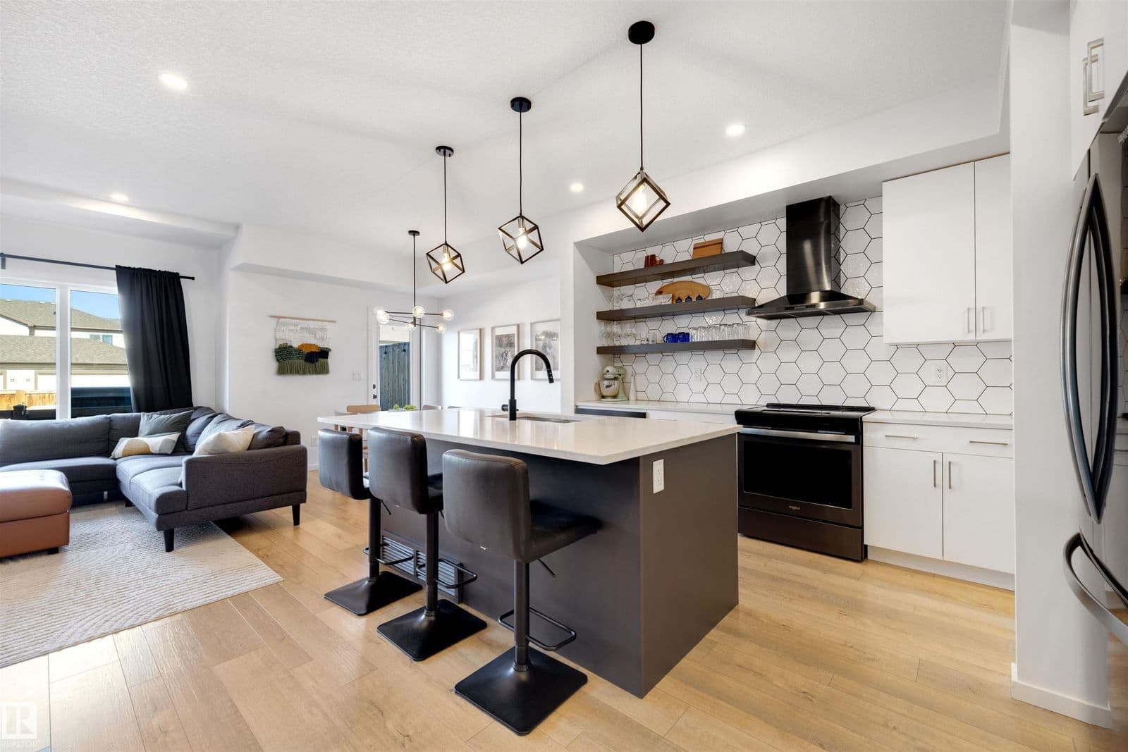 Recently sold home in Crystallina Nera West