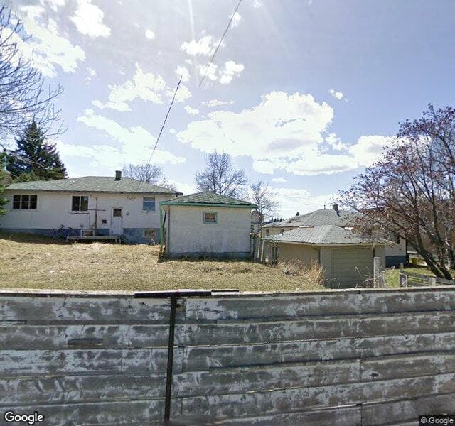 Street view of 1632 20 Avenue NW, Calgary