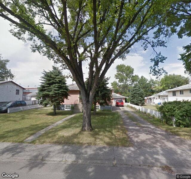 Street view of 1905 Ash Crescent SE, Calgary