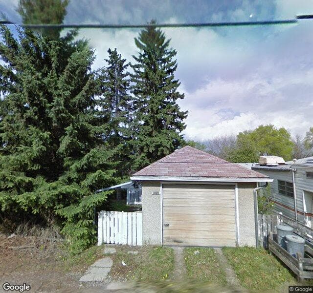 Street view of 1428 16 Street NE, Calgary
