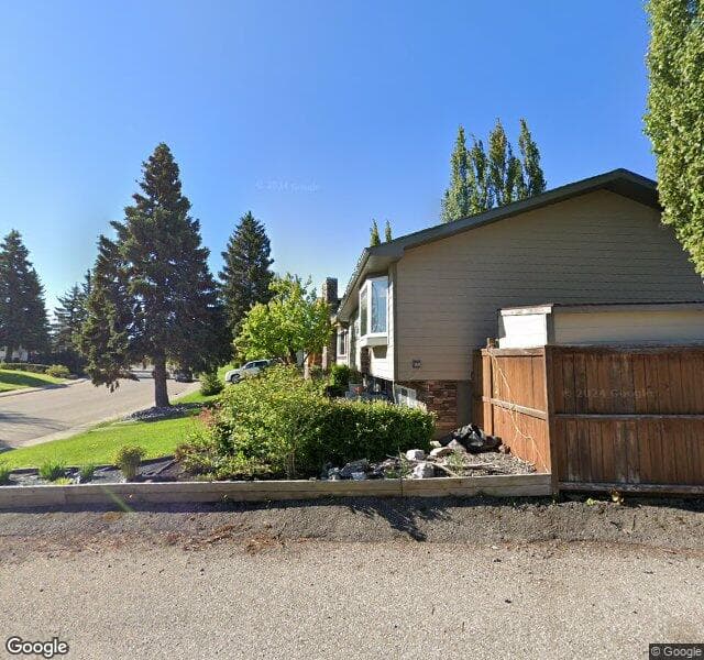 Street view of 231 Southampton Drive SW, Calgary