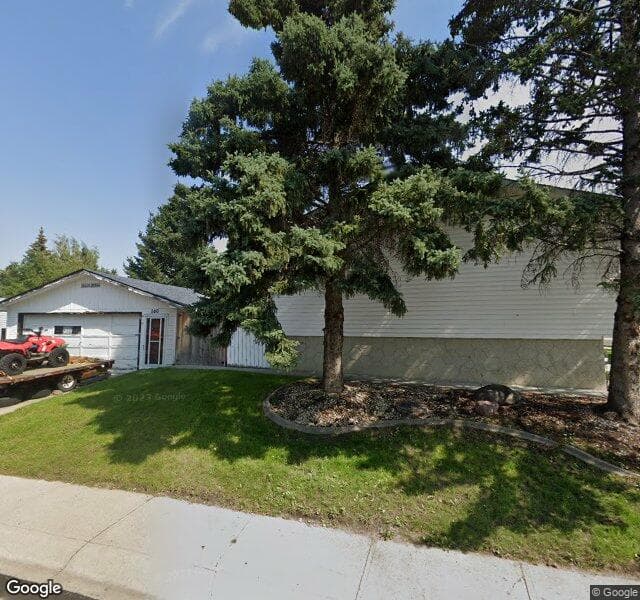 Street view of 140 Braniff Place SW, Calgary