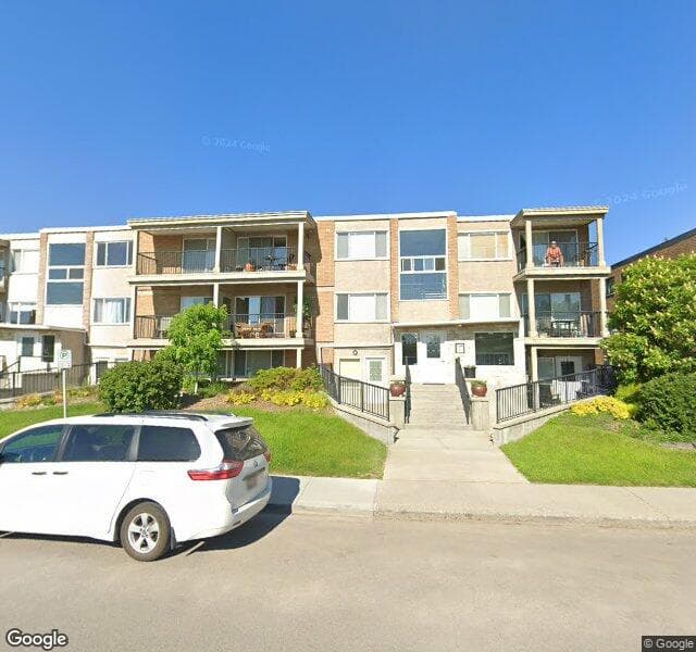 Street view of 33-4915 8 Street SW, Calgary