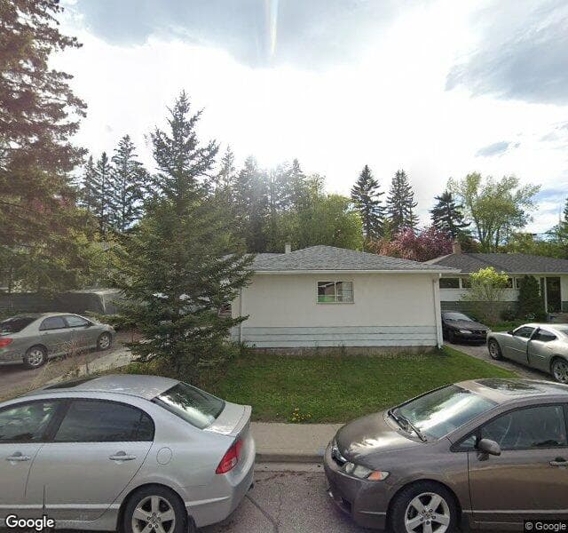 Street view of 32 Henefer Road SW, Calgary