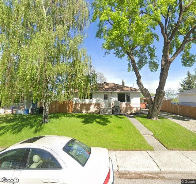 Street view of 128 Lynnwood Drive SE, Calgary