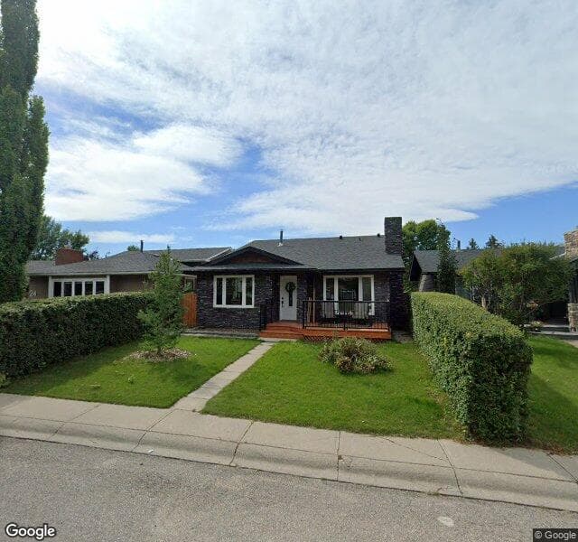 Street view of 20 Sunhurst Place SE, Calgary
