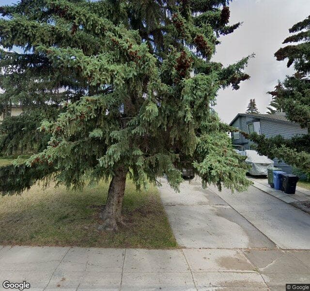 Street view of 1044 Edgemont Road NW, Calgary