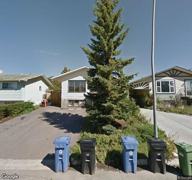 Street view of 308 Sabrina Bay SW, Calgary