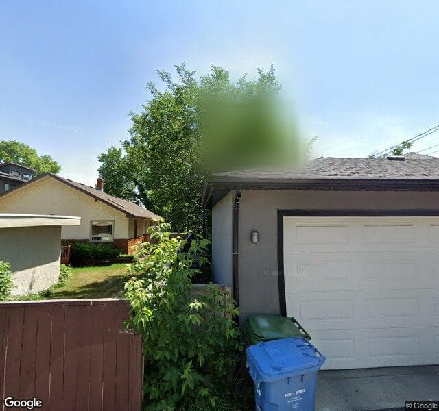 Street view of 818 23 Avenue NW, Calgary
