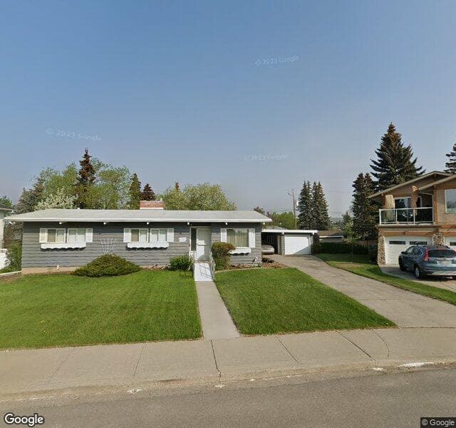Street view of 32 Cardiff Place NW, Calgary