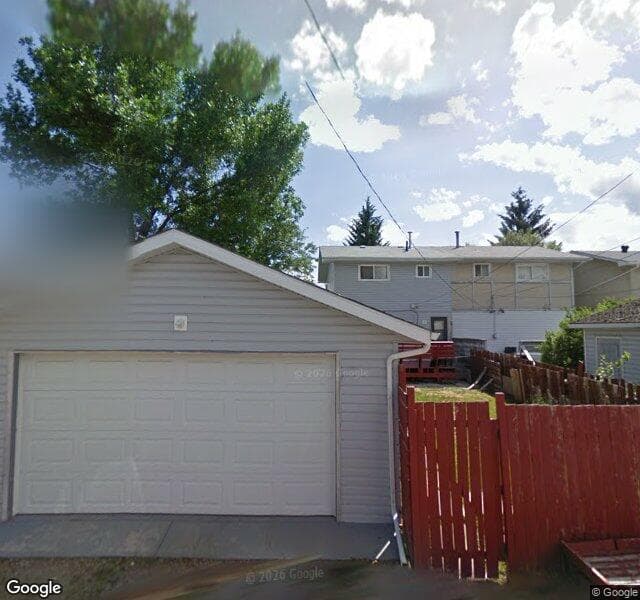 Street view of 3032 Dover Crescent SE, Calgary