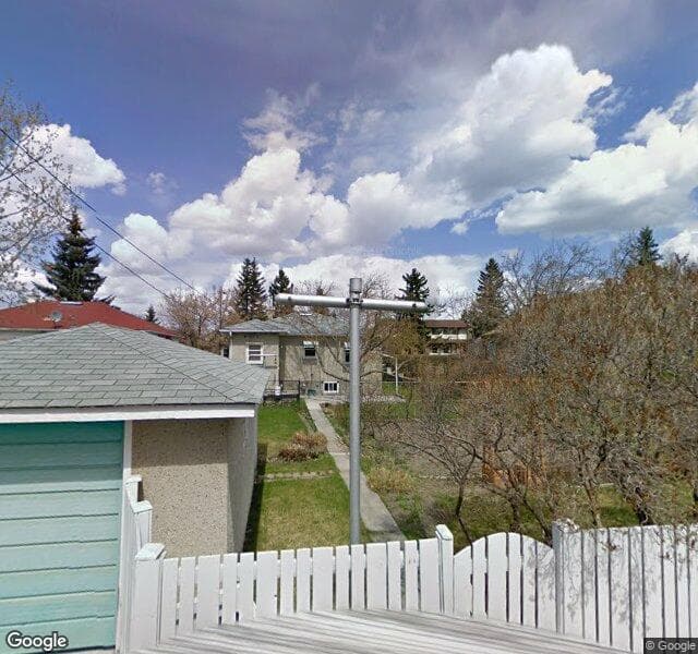 Street view of 1121 20 Avenue NW, Calgary