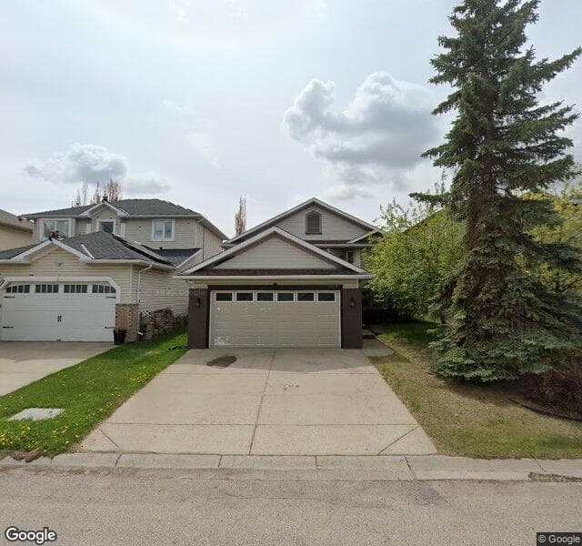 Street view of 1121 Sunlake Link SE, Calgary