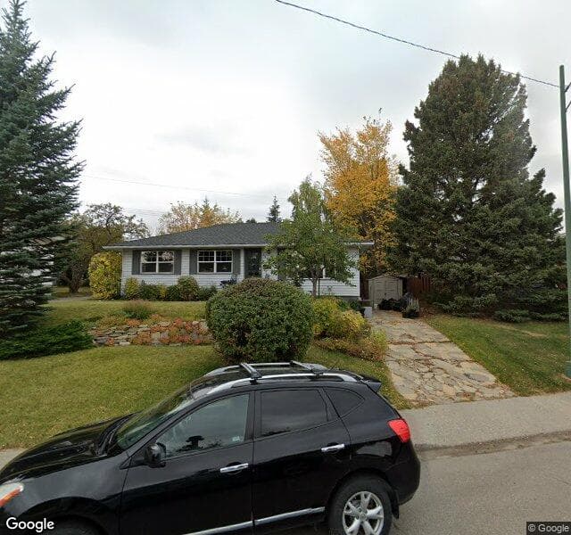 Street view of 1913 Grand Oaks Drive SW, Calgary