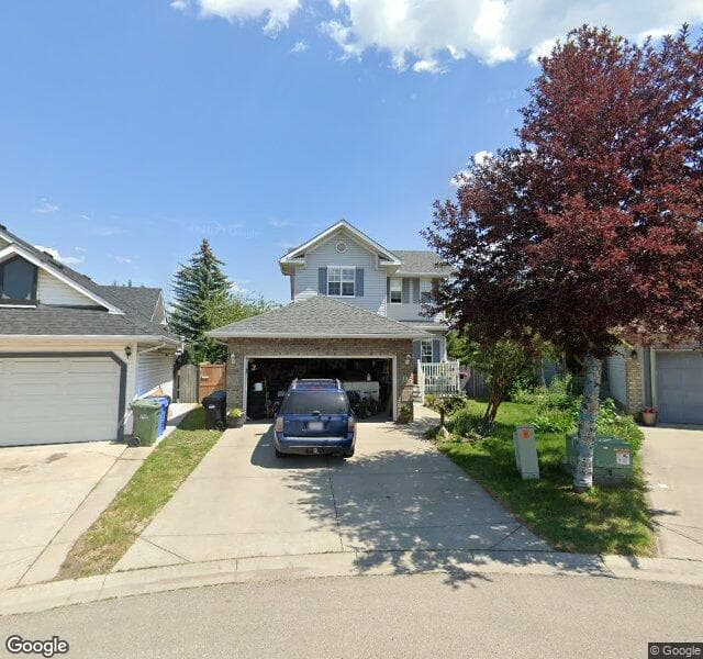 Street view of 107 Douglas Glen Bay SE, Calgary