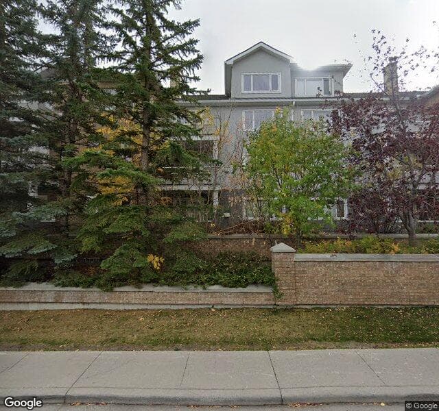Street view of 303-790 Kingsmere Crescent SW, Calgary