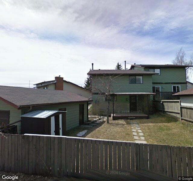 Street view of 18 Edgedale Court NW, Calgary