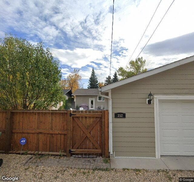 Street view of 352 86 Avenue SE, Calgary