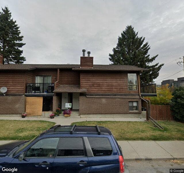 Street view of 2-1940 31 Street SW, Calgary