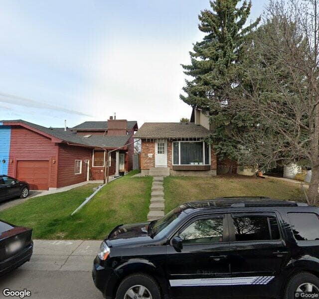 Street view of 140 Templehill Drive NE, Calgary