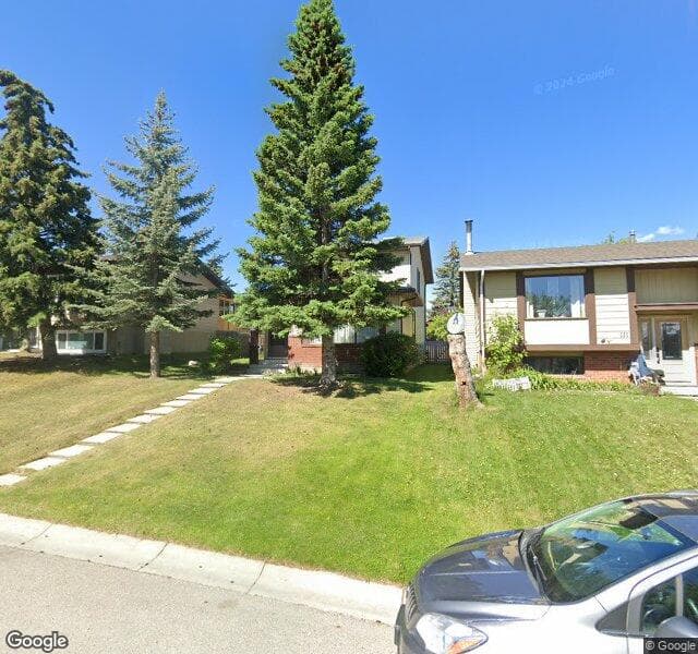 Street view of 107 Beaconsfield Road NW, Calgary