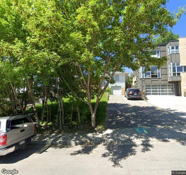 Street view of 1111 15 Street NW, Calgary