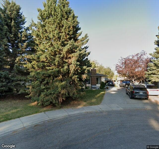 Street view of 220 Oakridge Place SW, Calgary
