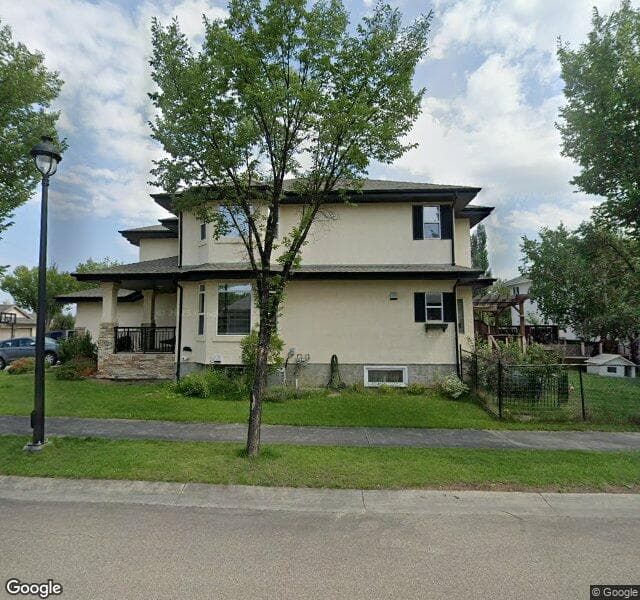 Street view of 976 Hollingsworth Bend NW, Edmonton