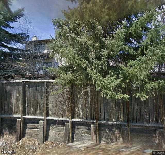 Street view of 124 Edgedale Drive NW, Calgary