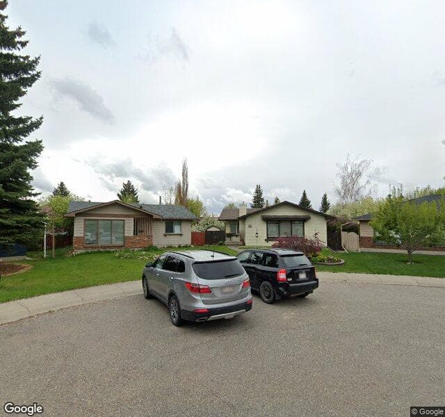 Street view of 27 Sunhurst Court SE, Calgary