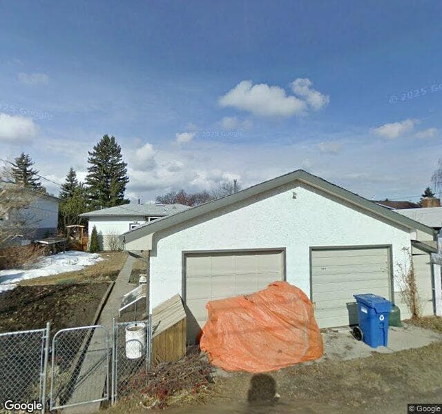 Street view of 2816 Grant Crescent SW, Calgary