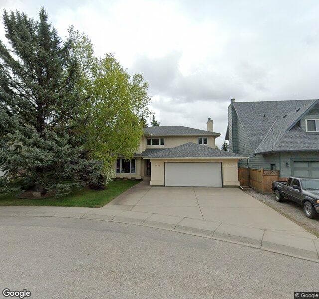 Street view of 1423 Sunwood Road SE, Calgary
