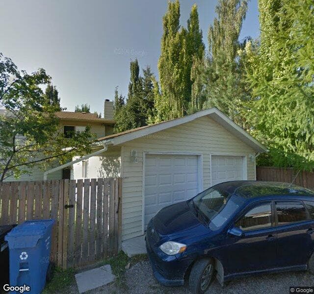 Street view of 147 Sunmount Bay SE, Calgary